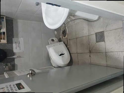 시흥 신천동 하수구막힘 배수구 주변 상태와 내부 점검 과정을 확인하는 현장 모습